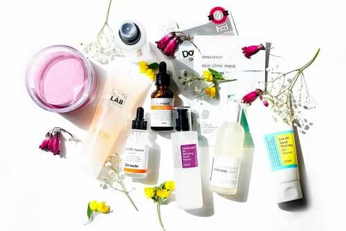 Nhập khẩu mỹ phẩm phi mậu dịch là gì?